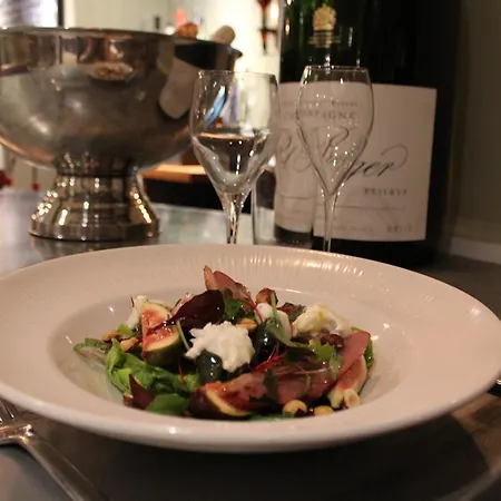 Blue Bell Country 4* Arkendale