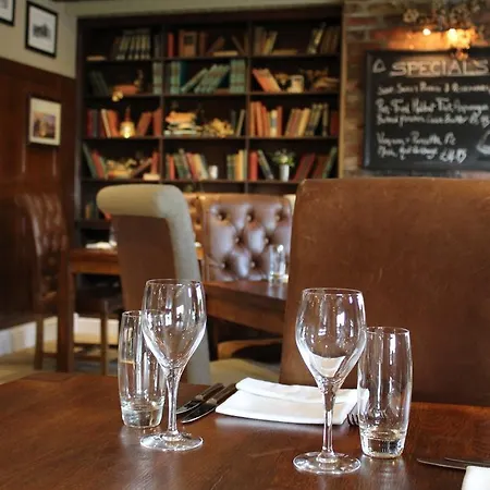 Hotel Blue Bell Country 3*