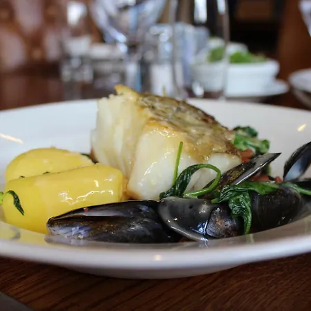 Blue Bell Country Hotel Arkendale