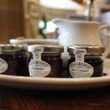 Hotel Blue Bell Country 4*